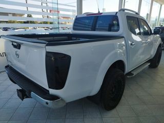 Nissan Navara 2018 D23-thumb-3