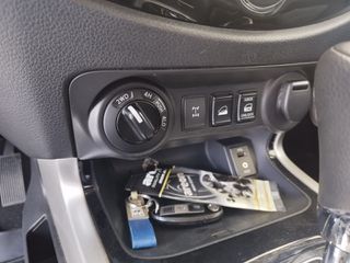 Nissan Navara 2018 D23-thumb-15