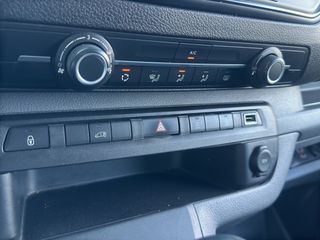 Κλούβα Citroen 2021 JUMPY 1.5 3 SEAT 120HP-thumb-25
