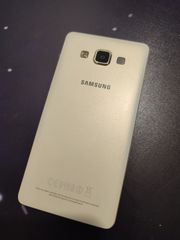 Samsung galaxy A3-thumb-1
