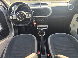 Renault Twingo 2015-thumb-10