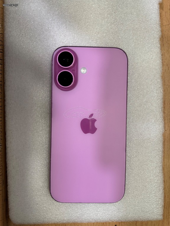 iPhone 16