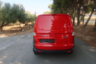 Ford Transit Courier 2017-thumb-5