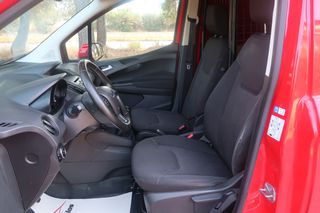 Ford Transit Courier 2017-thumb-14