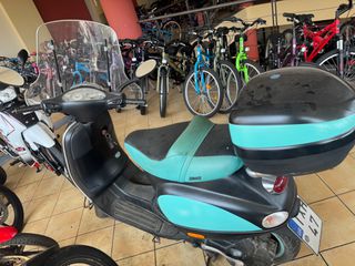 Piaggio ET 4 2000 150-thumb-2