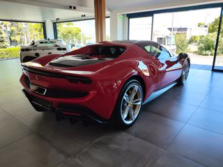 Ferrari 296 GTB 2024-thumb-5