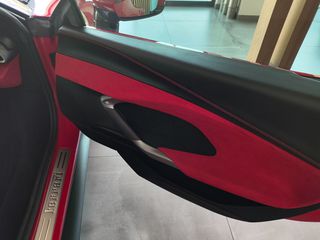 Ferrari 296 GTB 2024-thumb-13