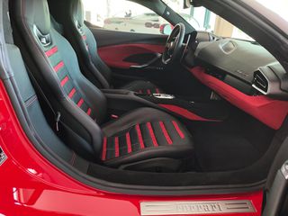 Ferrari 296 GTB 2024-thumb-15