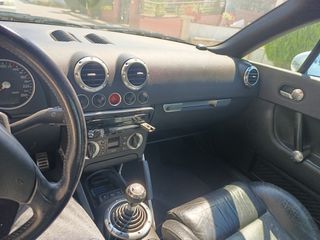 Audi TT 1999 TT-thumb-4