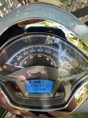 Vespa GTS 300 2021 HPE-thumb-3