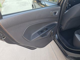 Ford Fiesta 2016-thumb-14