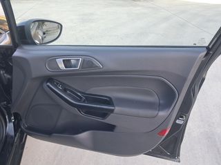 Ford Fiesta 2016-thumb-15