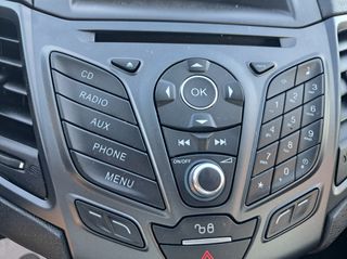 Ford Fiesta 2016-thumb-9