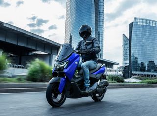 Yamaha NMAX 125 2026-thumb-2