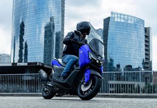 Yamaha NMAX 125 2026-thumb-7