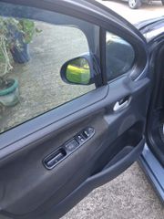 Peugeot 207 2008-thumb-11
