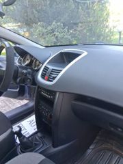 Peugeot 207 2008-thumb-12