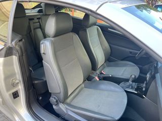 Opel Astra 2009 1.6 T CABRIO-thumb-10