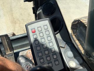Εκσκαφέας Με Ερπύστριες Liebherr 2015 R924 LC-thumb-9