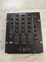 Numark M4