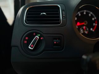 Volkswagen Polo 2014 1.2 TSI COMFORTLINE 110hp Euro6..!!-thumb-32