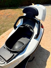 Piaggio XEvo 250 2017-thumb-6