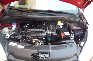 Peugeot 208 2017 1.2 PURETECH 82 ALLURE-thumb-15