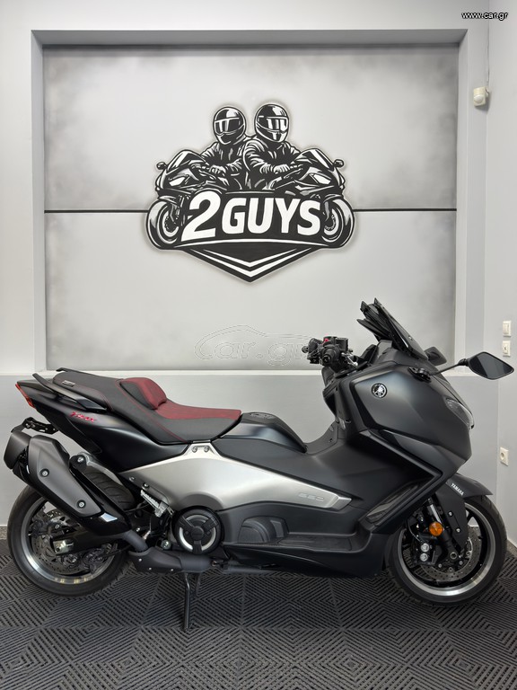 Yamaha T-MAX 560 2026 Anniversary