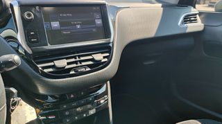 Peugeot 2008 2017-thumb-4