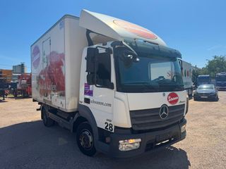 Ψυγείο Mercedes-Benz 2015 ATEGO 818