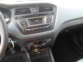 Hyundai i 20 2017-thumb-7