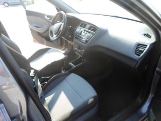 Hyundai i 20 2017-thumb-9