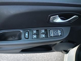 Renault Clio 2017 1.5dCi*DYNAMIC*LED*MATRIX*ΔΕΡΜΑΤΙΝΑ*SW*90PS*-thumb-9