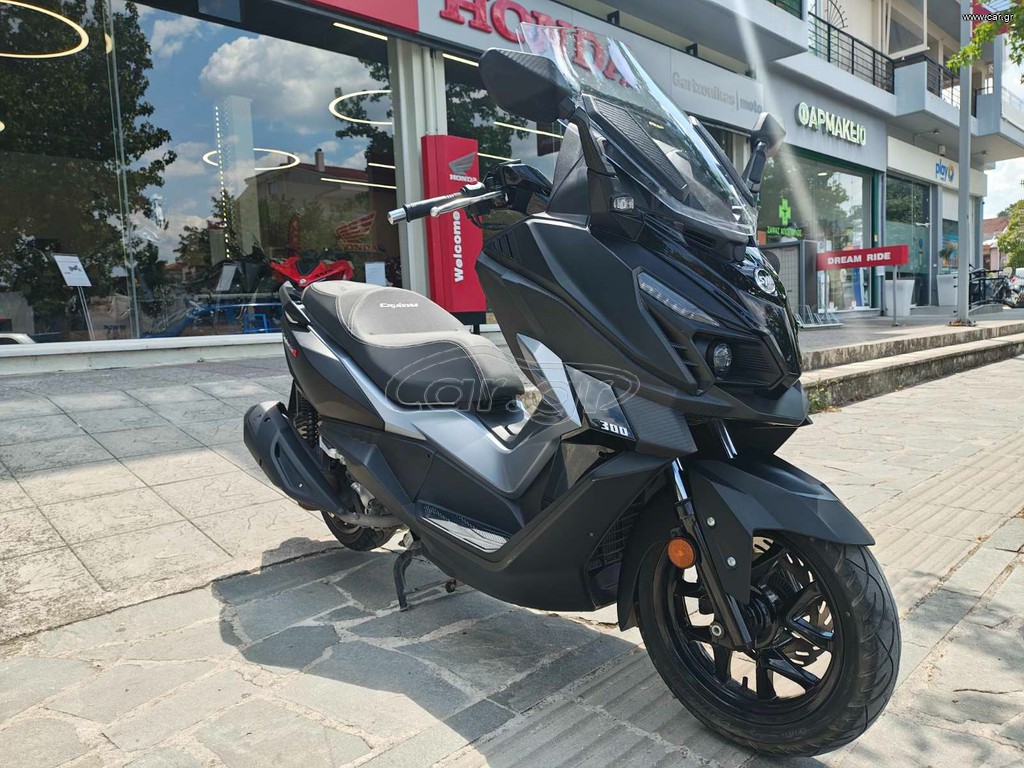 Sym Cruisym 300 2024 300 a  1ό ΧΕΡΙ !!! 6774 ΧΜ  ΜΟΝΟ !!!