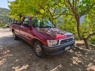 Toyota Hilux 2000