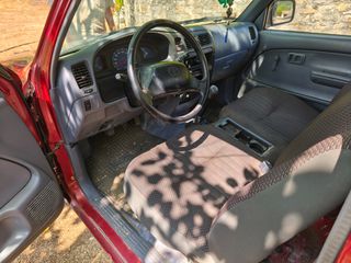 Toyota Hilux 2000-thumb-2