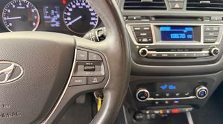 Hyundai i 20 2015 1.4 STYLE-thumb-15