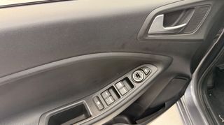 Hyundai i 20 2015 1.4 STYLE-thumb-23