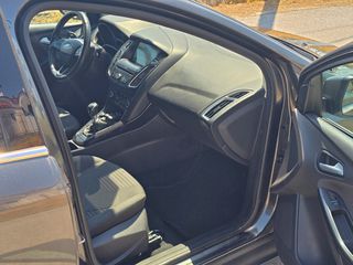 Ford Focus 2017 1.5 TDCi TITANIUM-thumb-21