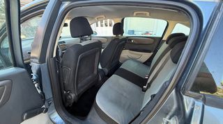 Citroen C4 2005-thumb-18