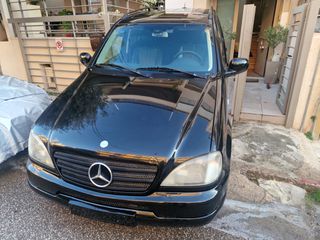 Mercedes-Benz ML 320 2000-thumb-2