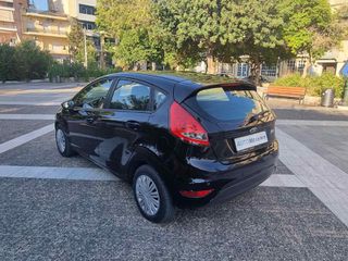 Ford Fiesta 2013-thumb-6
