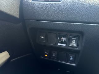 Nissan Qashqai 2017 N-CONNECTA PANORAMA 4wd-thumb-34
