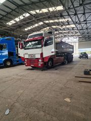 Volvo 2002 2002-thumb-3