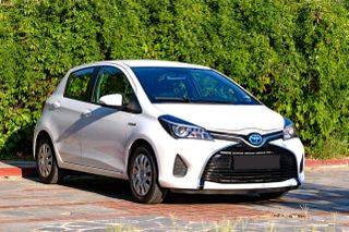 Toyota Yaris 2017 1.5 Hybrid 100hp E-CVT