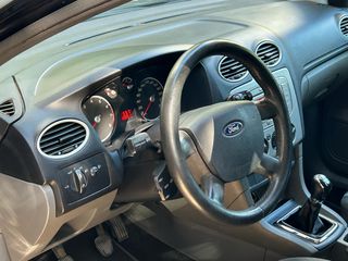Ford Focus 2008-thumb-10