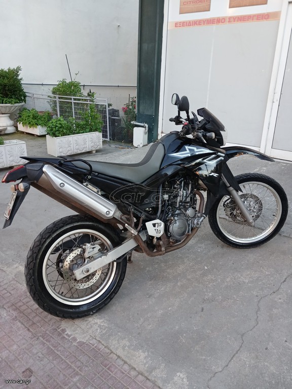 Yamaha XT 660R 2005 Πρώτο χέρι ελληνικό. Δεχτος κάθε έλεγχος 3300€