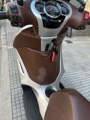 Piaggio Beverly 300 2020-thumb-22