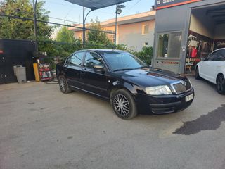 Skoda Superb 2005 Ελληνικής αντιπροσωπείας σε άψογη κατάσταση-thumb-7