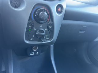 Toyota Aygo (X) 2021 X PLAY 72HP ΜΕ ΑΠΟΣΥΡΣΗ-thumb-23